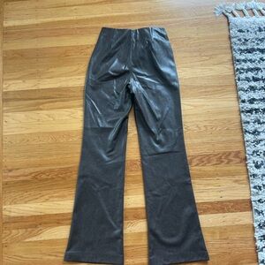 Aritzia Women’s Wilfred Leather Pants